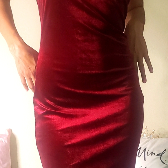 Red wine color dress - Picture 2 of 5